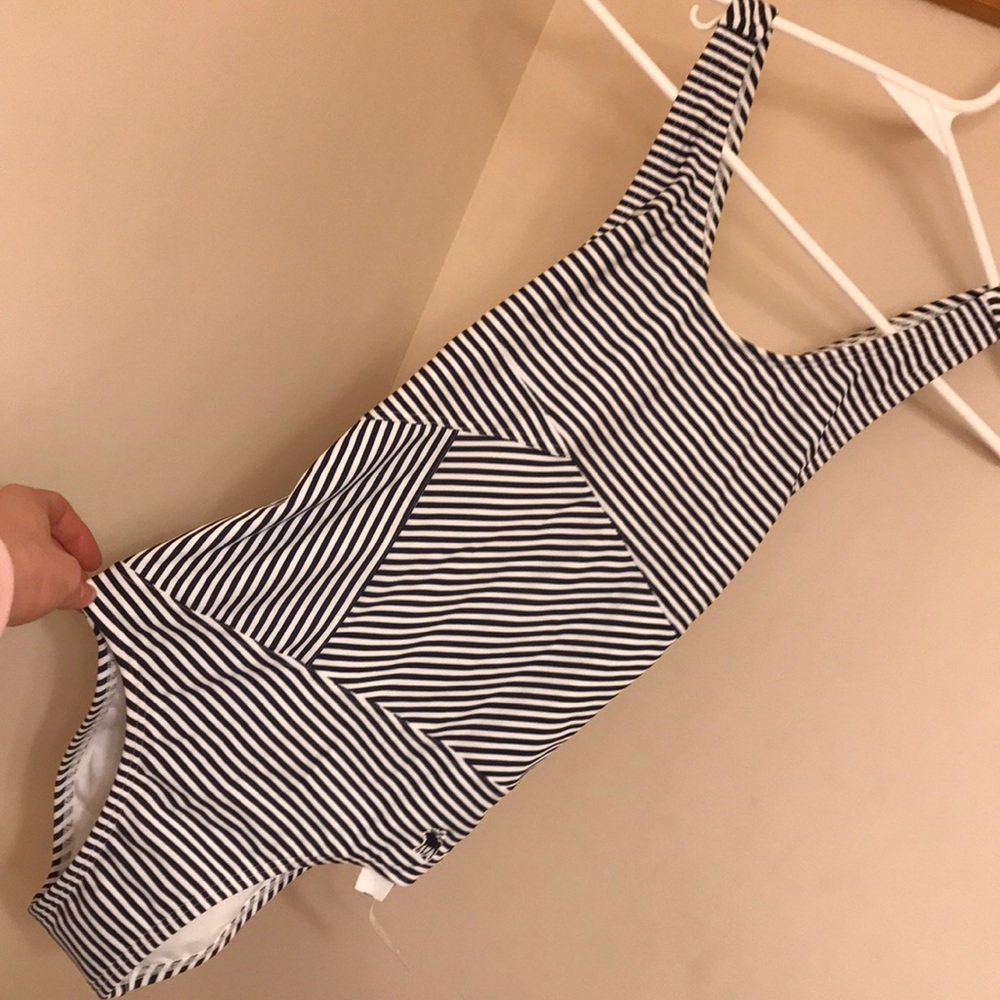 NWOT Abercrombie and Fitch one piece swimsuit